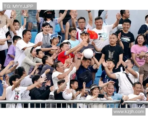 成都香港足球明星队携手展现体育精神共创美好未来