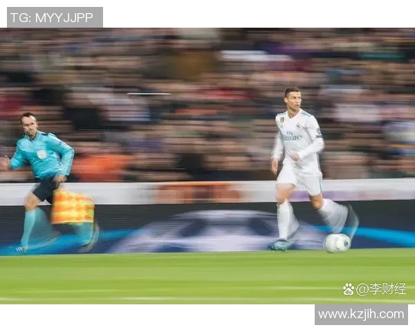 足球明星炫酷原地跳球视频展现惊人技巧与灵动身姿