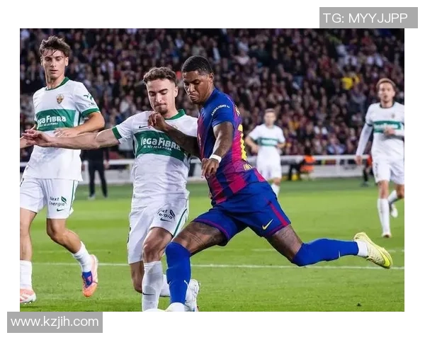 足球明星感人瞬间泪崩视频集锦展现他们背后的辛酸与坚持